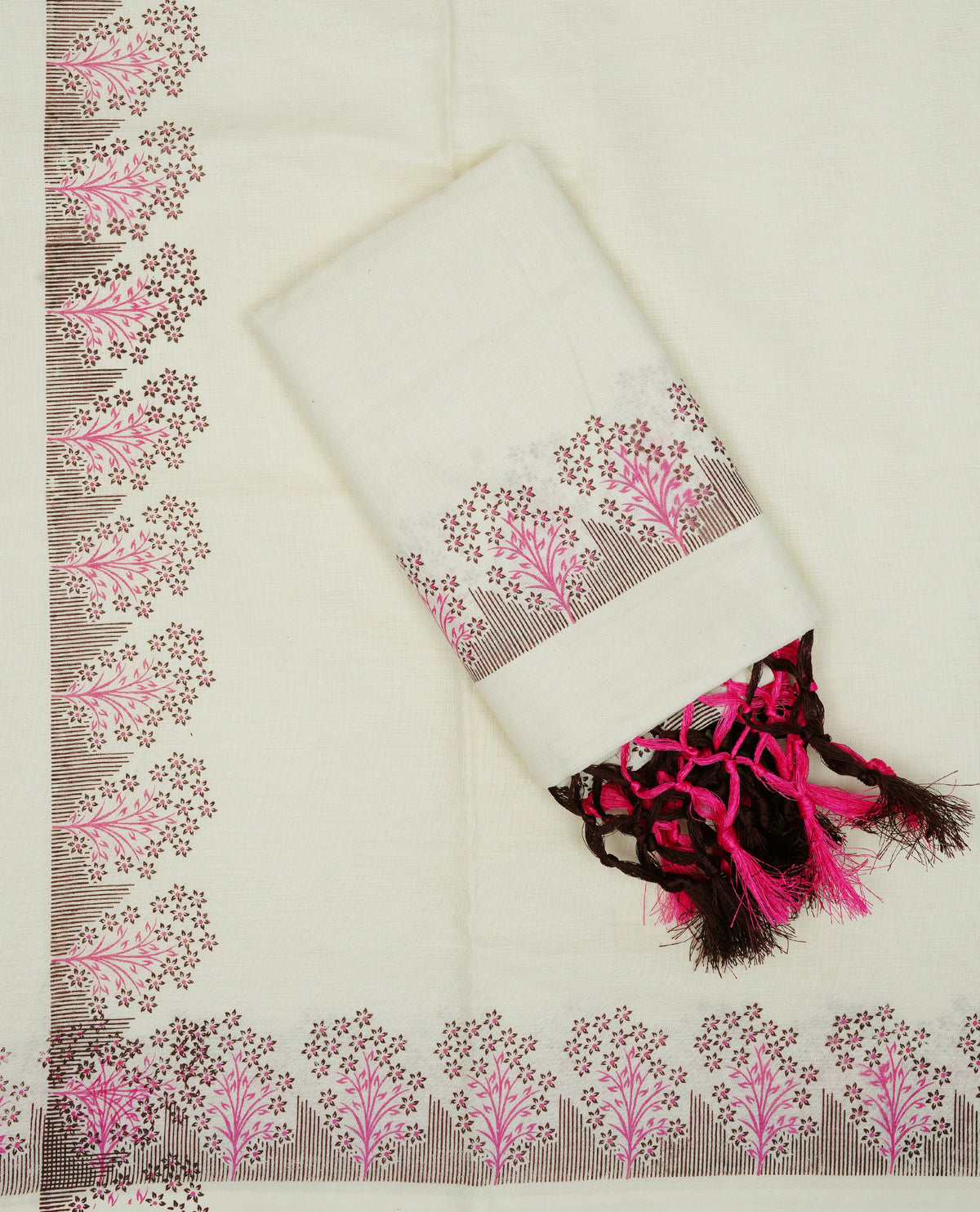 Cream colour cotton set mundu featuring Black Strip with flower printed kara.
