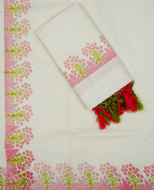 Cream colour cotton set mundu featuring flower print kara.