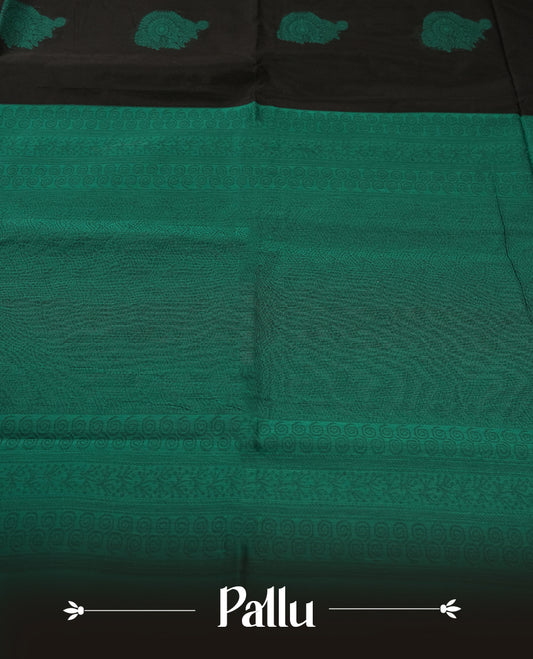 Black colour soft silk cotton saree adorned with peacock colour motifs and Enhanced by a beautifully rich peacock colour woven contrasted pallu & Comes with a matching blouse piece for a complete look.