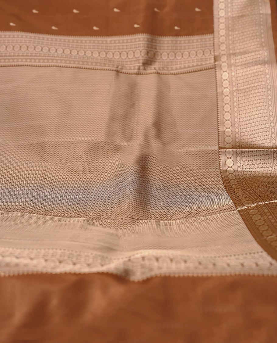 Russet Brown Colour Vasundhara Silk Saree having Thread  Buttas in Body with Border and Self Coloured Blouse