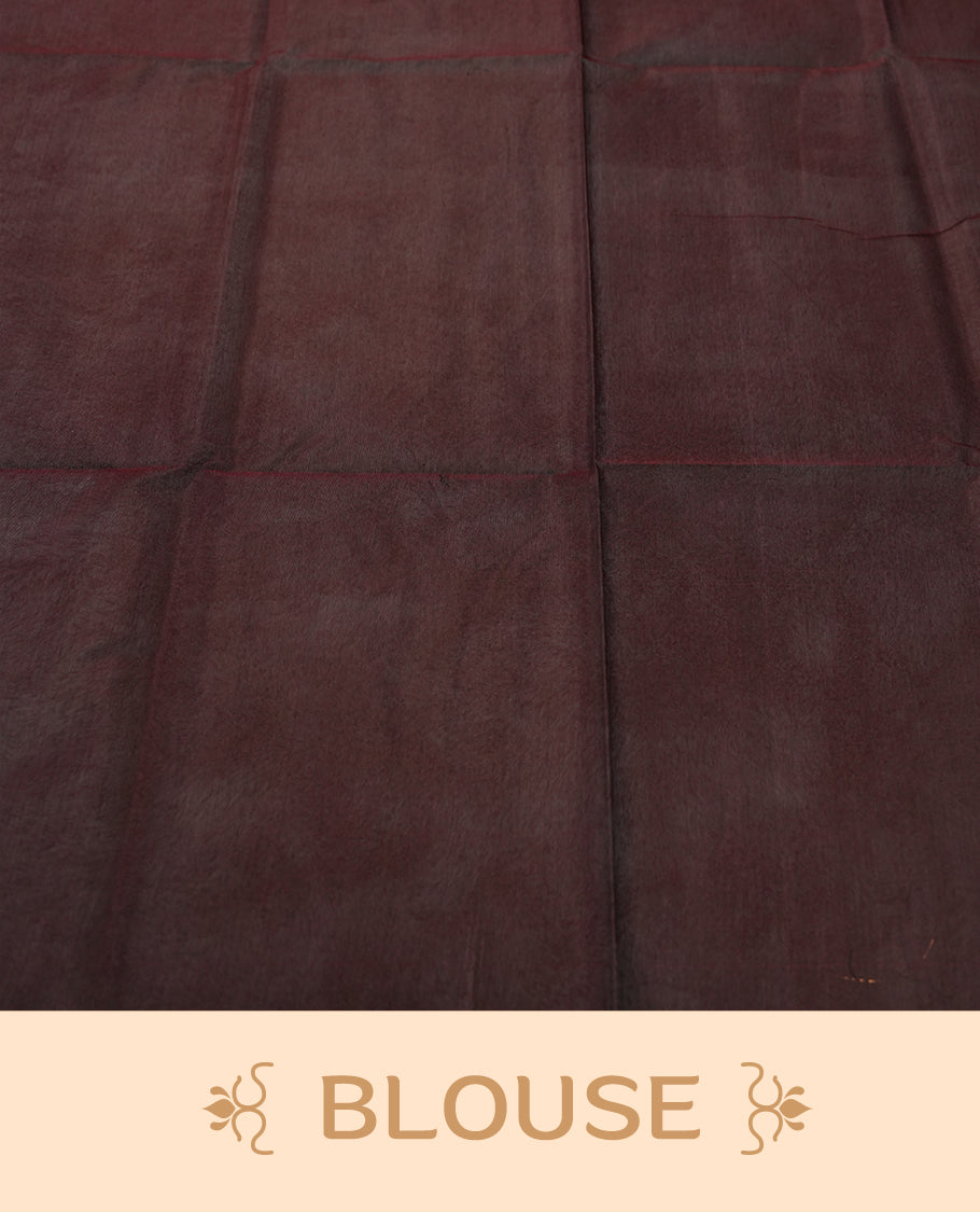 Mustard colour soft silk cotton saree adorned with copper zari motifs and a shimmering copper zari border, Enhanced by a beautifully rich brown colour woven pallu & Comes with a matching blouse piece for a complete look.