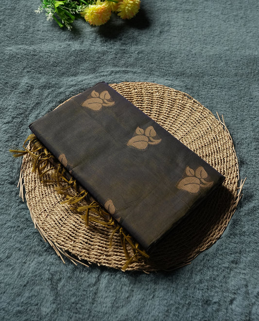 Navy Blue and Yellow Double Shade Colour Silk Cotton Saree with Cream Leaf Butta Body, Contrasting Cream Zari Pallu & Border, Floral Motifs, and Matching Woven Blouse Piece.