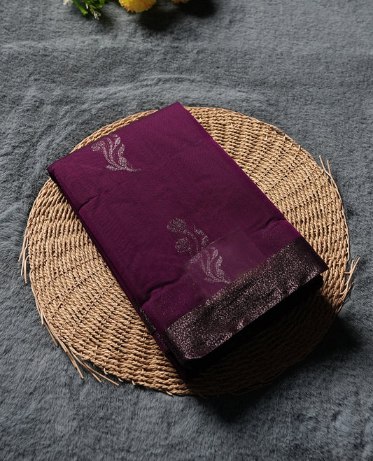 Purple Wine Colour Silk Cotton Saree with Dark Silver Floral Butta Body, Contrasting Silver Zari Pallu & Border, Floral Vine Motifs, and Matching Plain Woven Blouse Piece