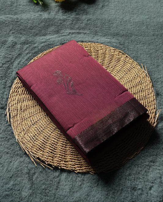 Wine Purple Colour Silk Cotton Saree with Dark Silver Floral Butta Body, Contrasting Charcoal Gray Silver Zari Pallu & Border, Floral Vine Motifs, and Matching Gray Woven Blouse Piece