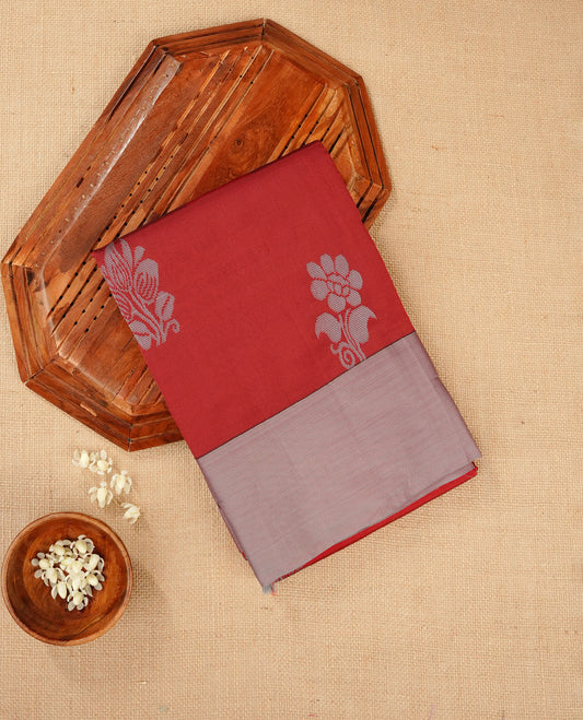 Red colour silk cotton saree featuring reddish grey colour thread motifs on body thread detiled contrast borders & pallu,comes with matching blouse piece