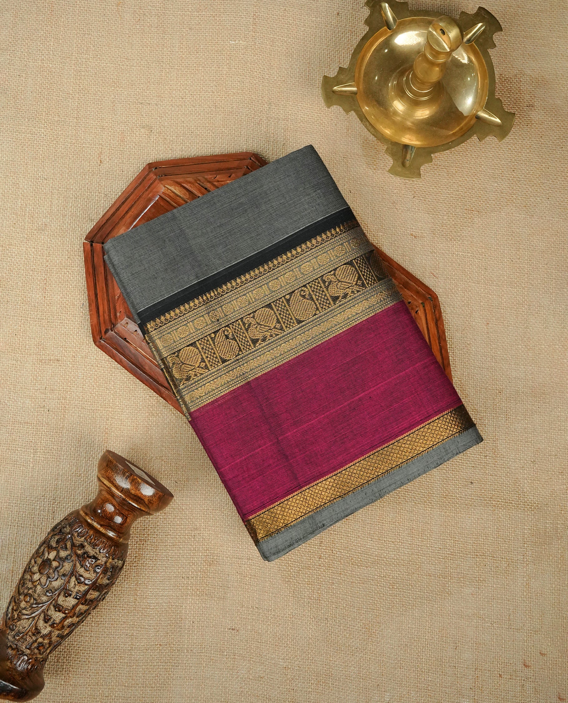Grey Colour Chettinad Cotton Saree Featuring Elegant plain Body, Complemented by a contrast Magenta & black Colour Border with Gold Zari and Pallu, Paired with a Matching Blouse Piece