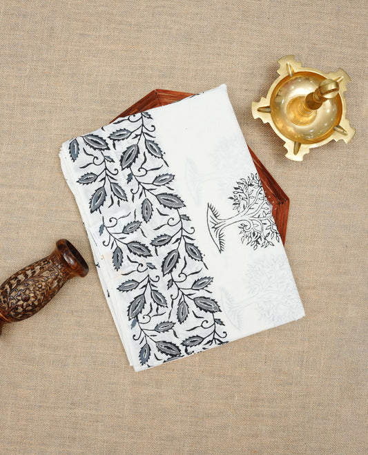 Off White colour kalamkari cotton saree featuring kalamkari printed body & pallu, paired with a matching  contrast blouse piece.