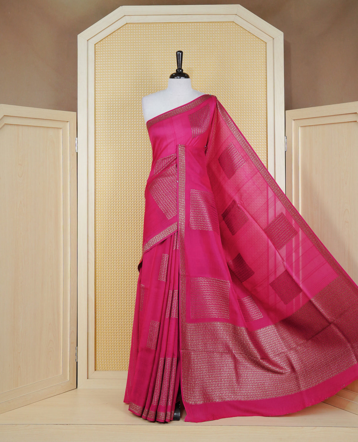 Pink colour semi banaras tussar georgette saree