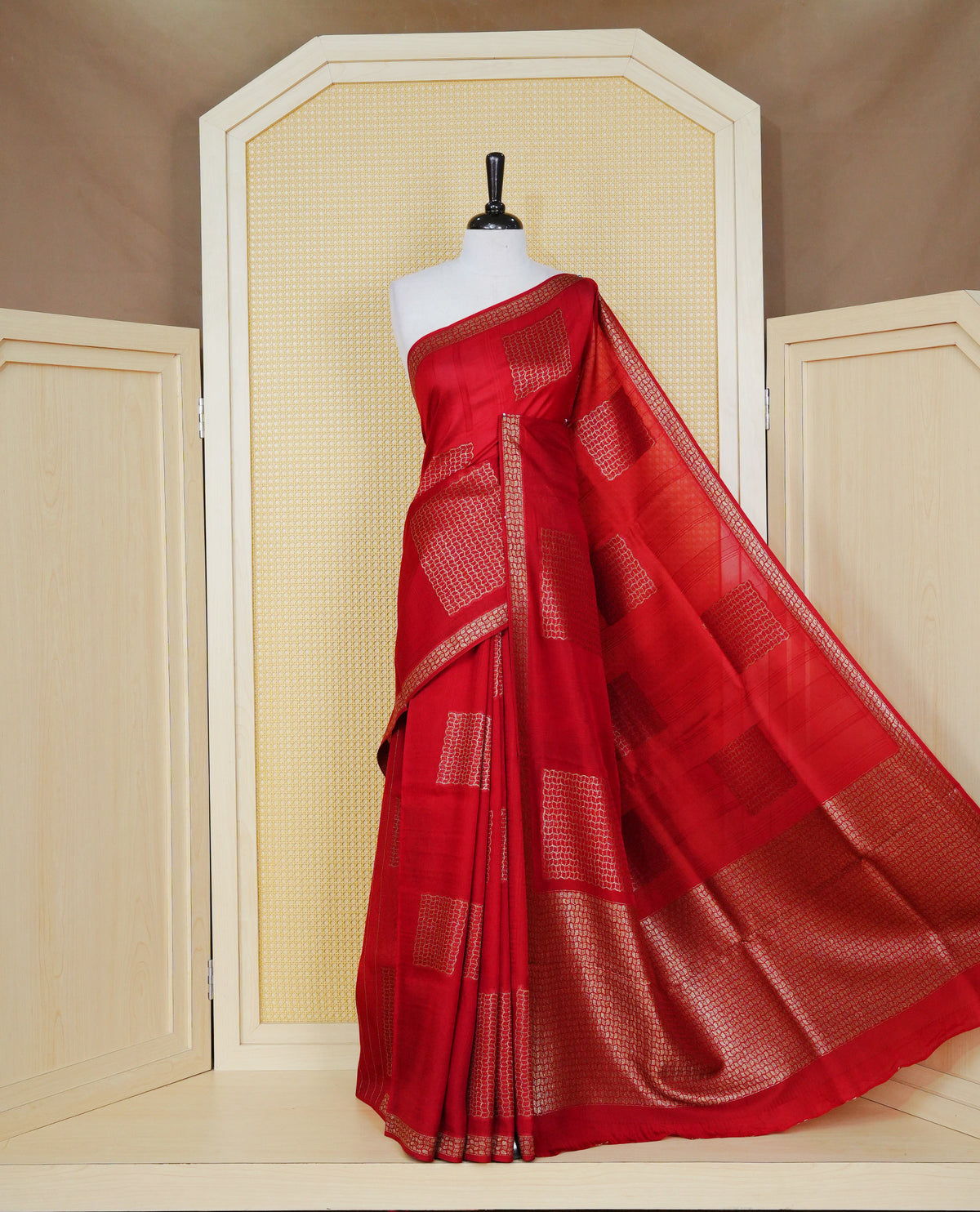 Brick red colour semi banaras tussar georgette saree