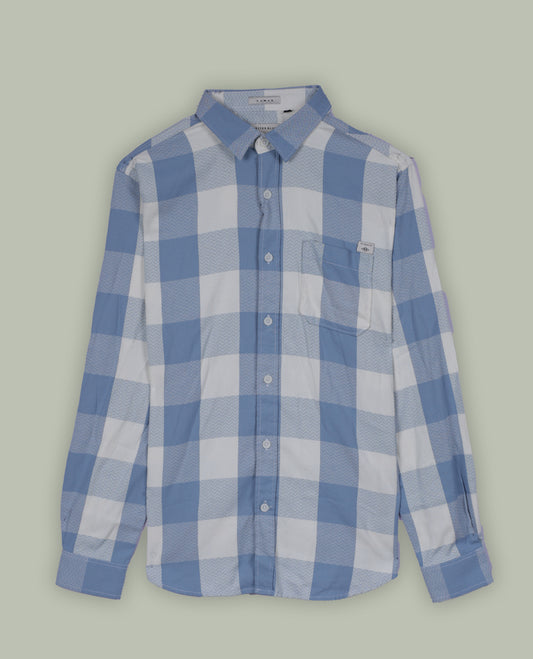 Blue and white checked cotton shirt crafted for all day comfort, Designed with a classic collar and full sleeves, this timeless piece offers a crisp and casual look, perfect for both work and weekend wear.