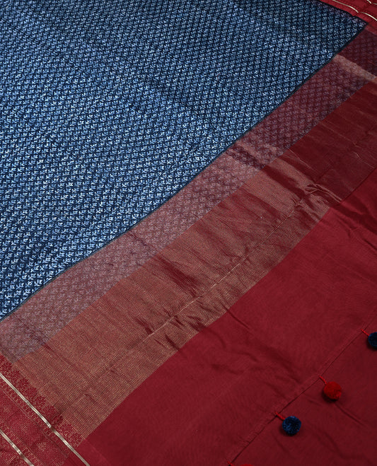 Dark Blue Colour Maheshwari Saree having Small Prints in Entire Body with Contrast Colour Border and Blouse