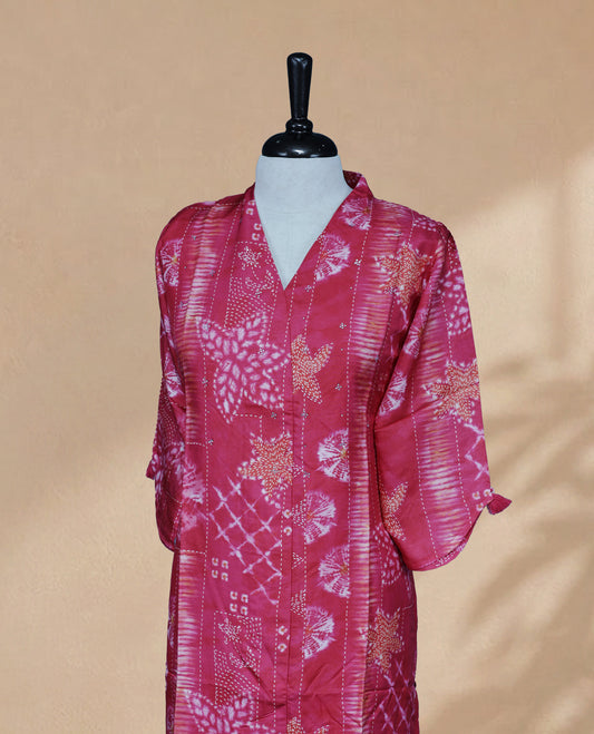 Pink Colour Kurti Featuring Digital Prints & Stone Work On The Body, V-Shaped Neckline, and 3/4 Sleeves