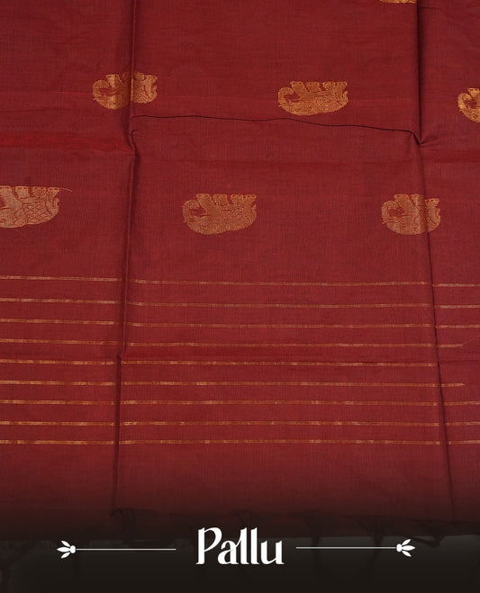 Redish brown colour chettinad cotton saree featuring gold zari motifs on body, Contrast magenta colour with Gold zari border, comes with matching blouse piece.