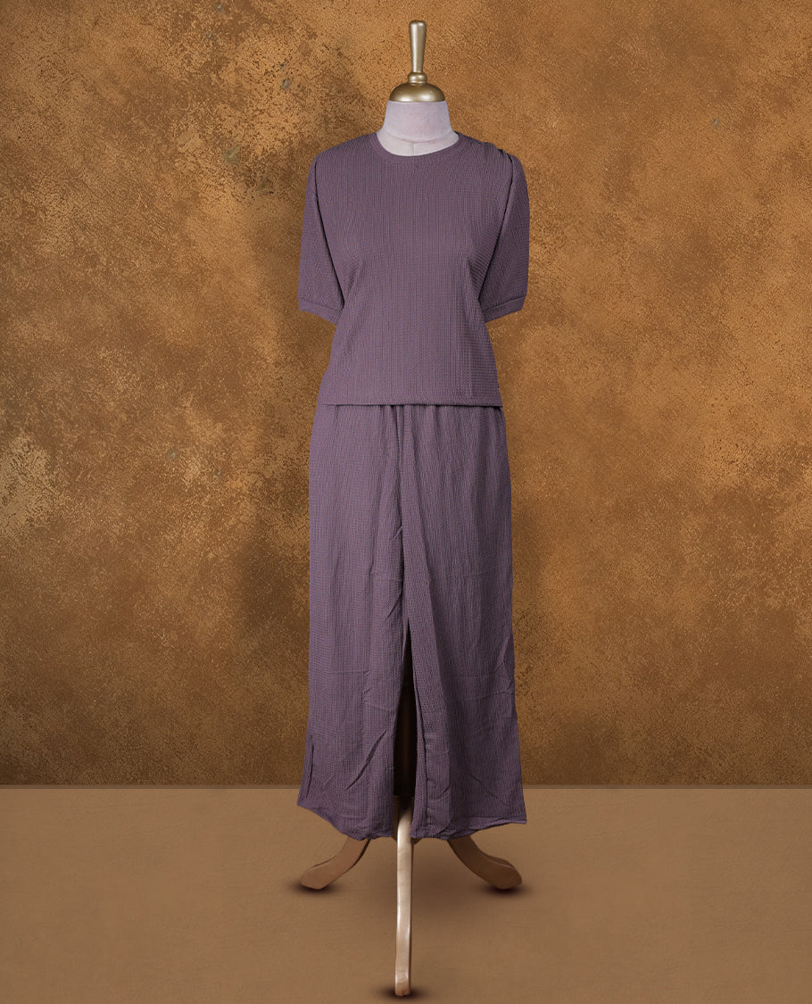 Dark dusty lavender colour coord set styled with a T shirt design with short sleeve, pair a matching bottom pant .