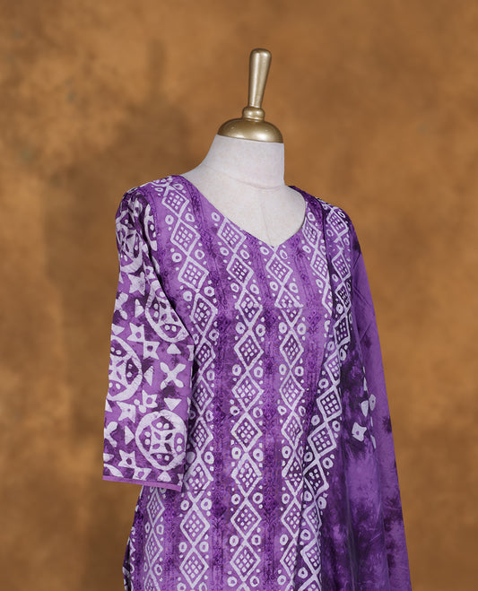 Violet and white colour churidar set featuring round with V neckline, sleeves, and White floral pattern across the body, Paired with a matching dupatta