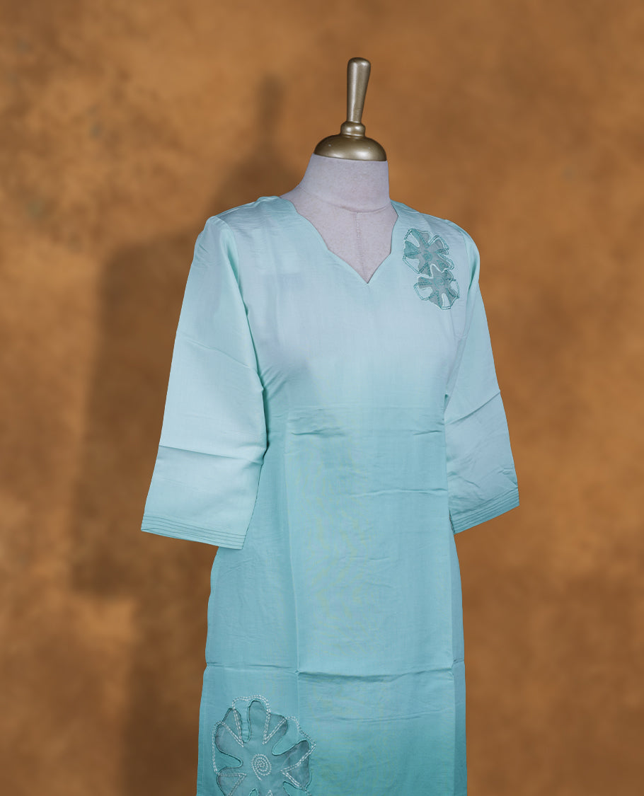 Sky blue colour coord set with styled with a V with sweetheart neckline & sleeve,floral pattern on body, knee length design, with matching bottom .