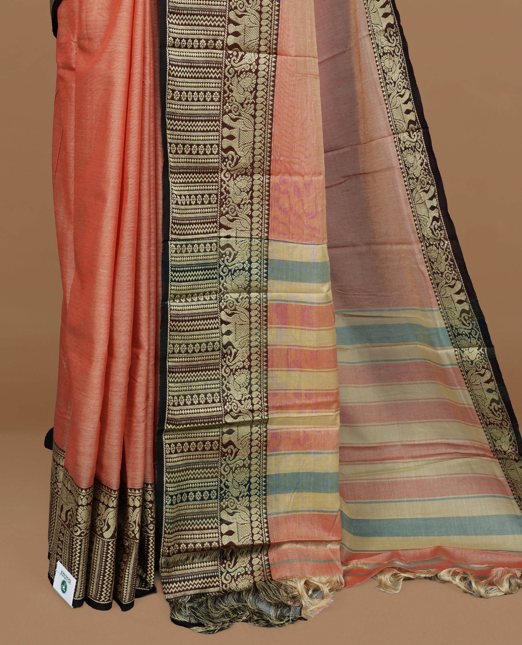 Peach colour Narayanapett cotton saree Featuring Elegant plain Body, complemented by Contrast Maroon colour with cream zari border, paired with matching blouse piece.