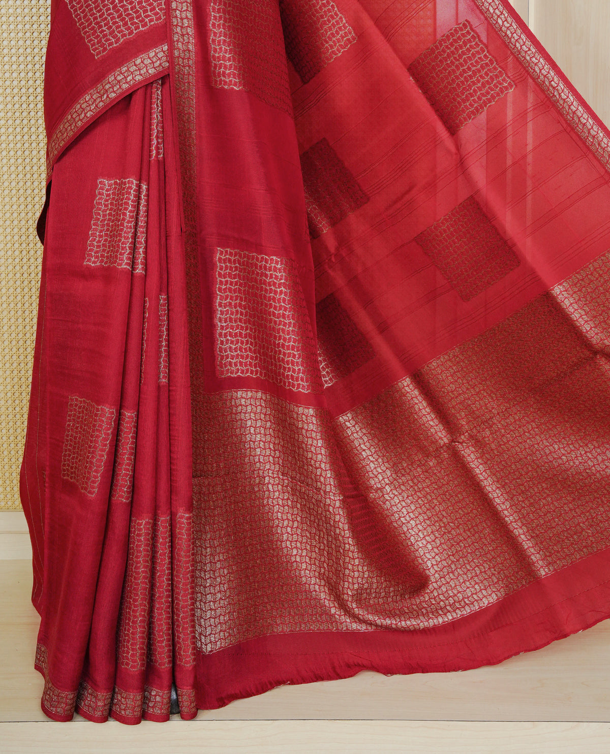 Brick red colour semi banaras tussar georgette saree