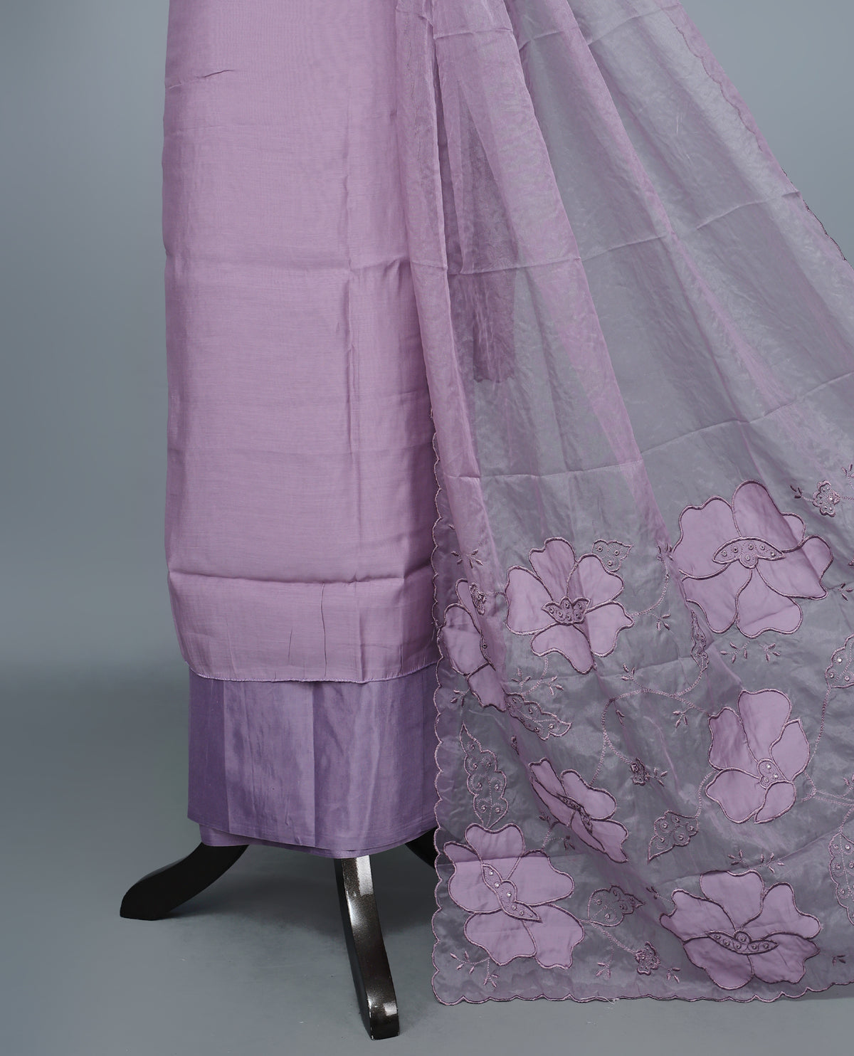 Lavender Colour Mul Chanderi Salwar Material paired with a matching bottom and an elegant floral embroidered organza dupatta