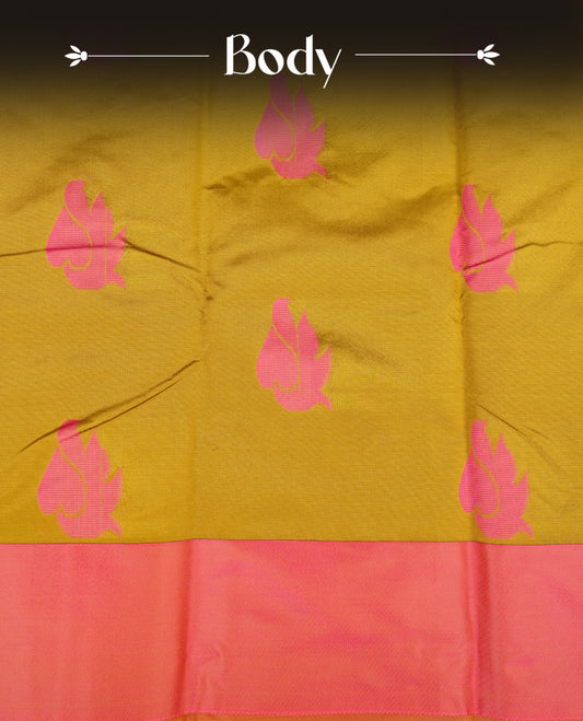 Olive green colour silk cotton saree featuring greenish pink colour thread motifs on body thread detiled contrast borders & pallu,comes with matching blouse piece