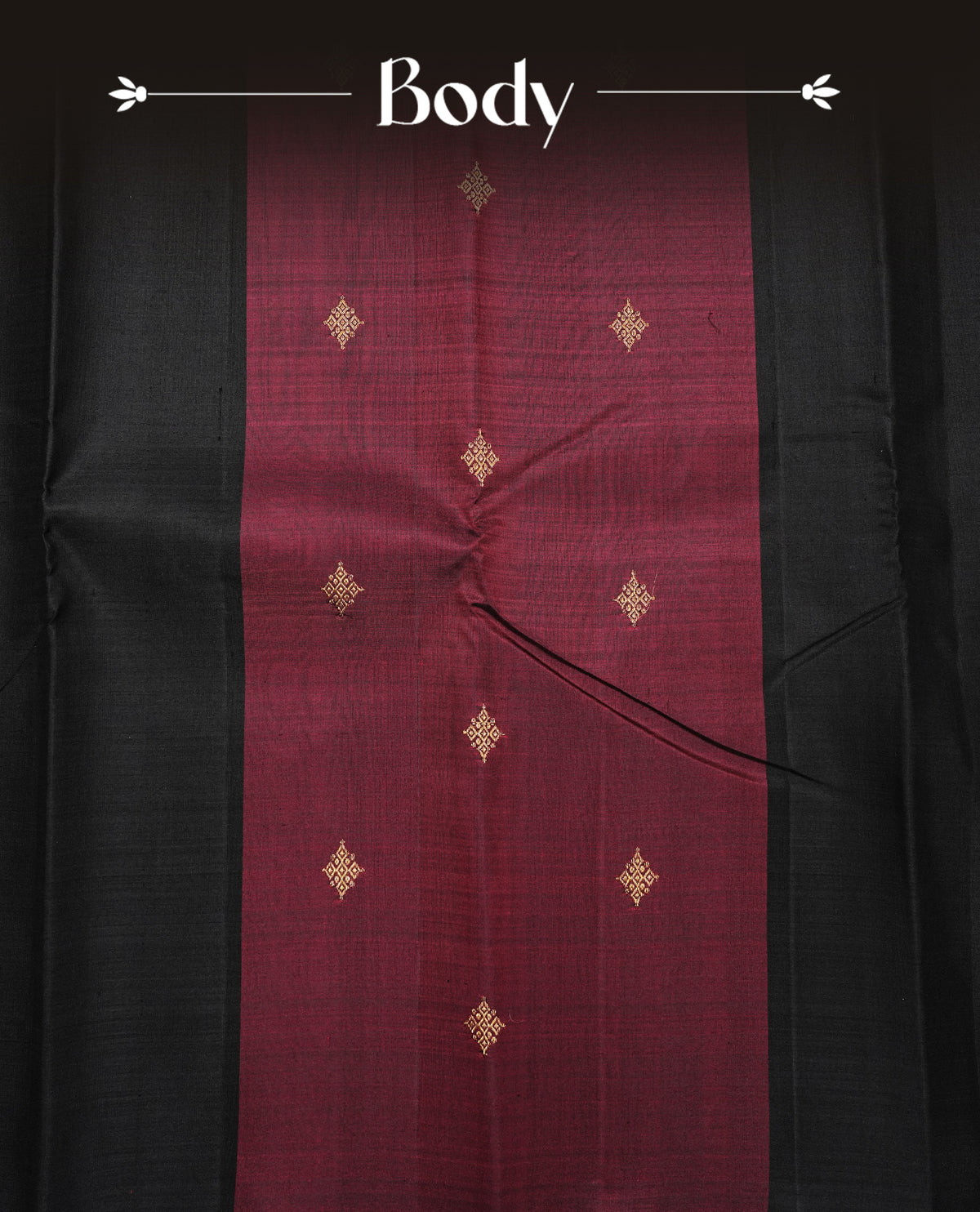 Black & Maroon Dual Colour Traditional Kancheepuram Saree featuring Gold zari motifs across the body, complemented by a matching maroon pallu with subtle gold zari motifs, paired with a matching maroon blouse piece.