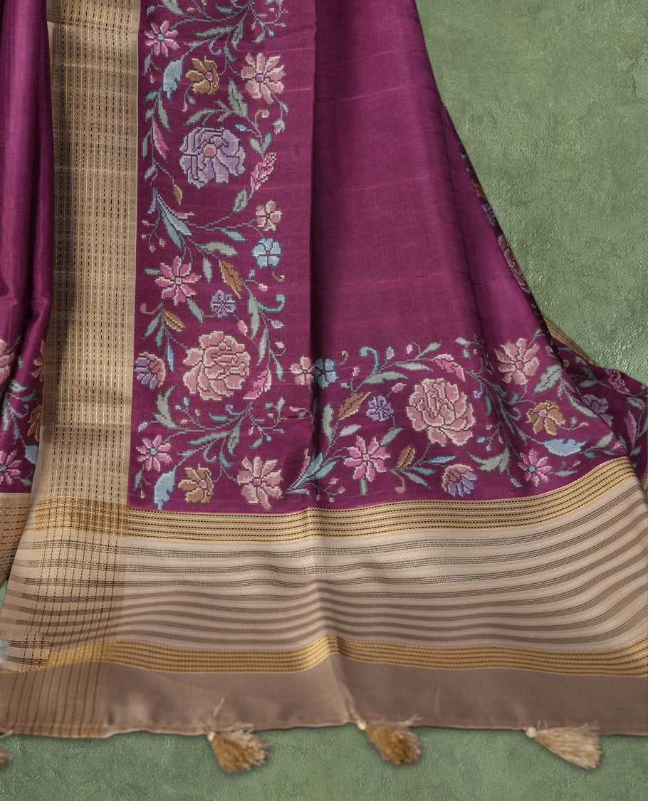 Onion pink colour Semi Tussar Silk saree with vibrant digital floral printed body and elegant Kandha work border & Paired with a matching blouse, it beautifully blends traditional craftsmanship with modern charm.
