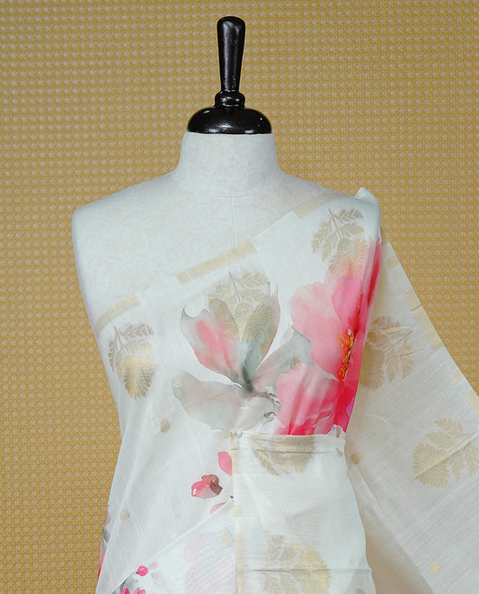 Cream colour Kerala saree featuring Light Gold Zari pattern & pink floral printed body, enrich by zari Border, pallu ,comes with matching blouse piece.