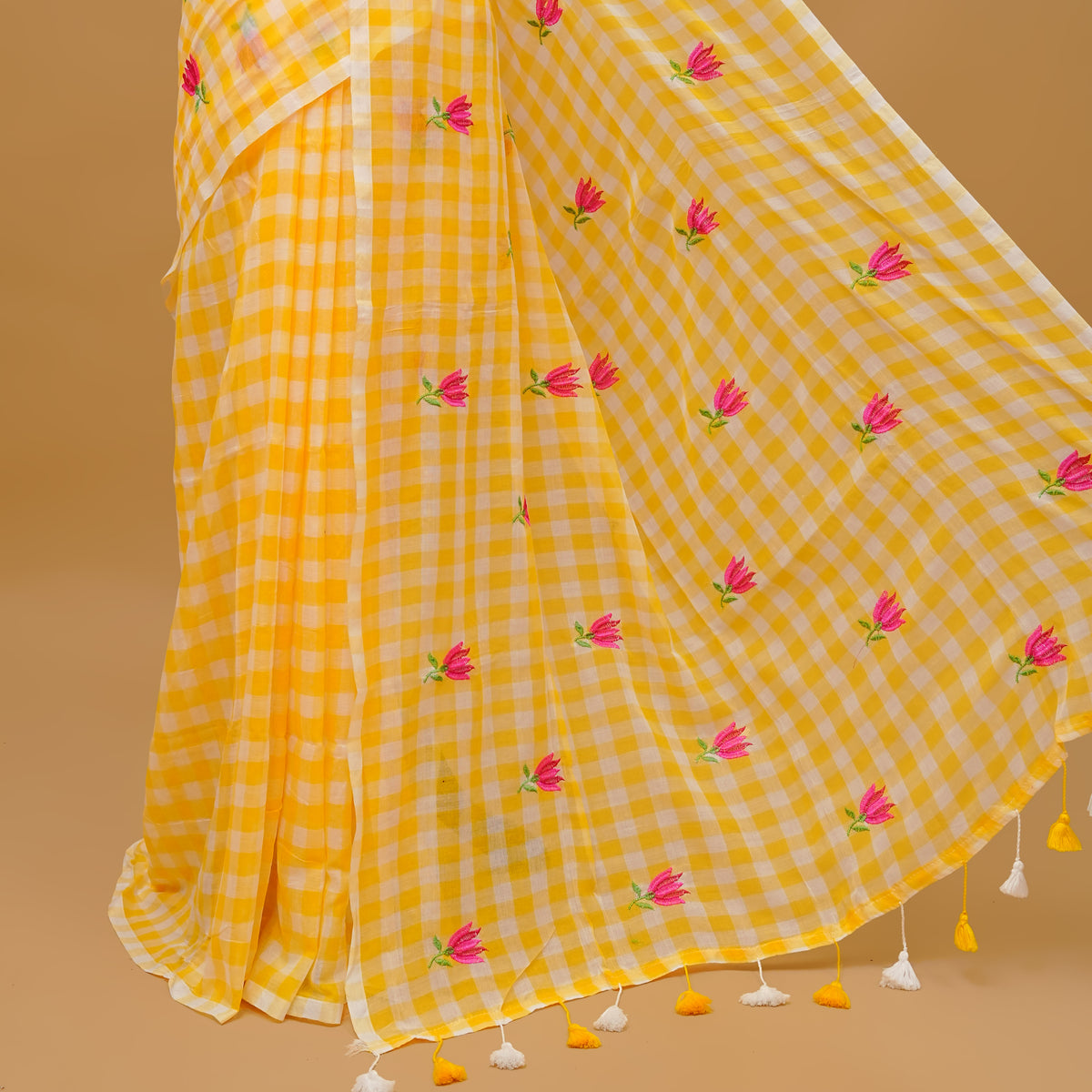 Yellow and White colour mul cotton saree