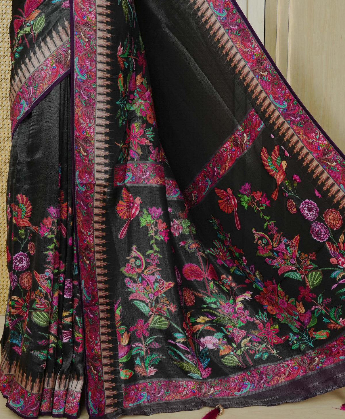 Black Colour Pashmina Saree