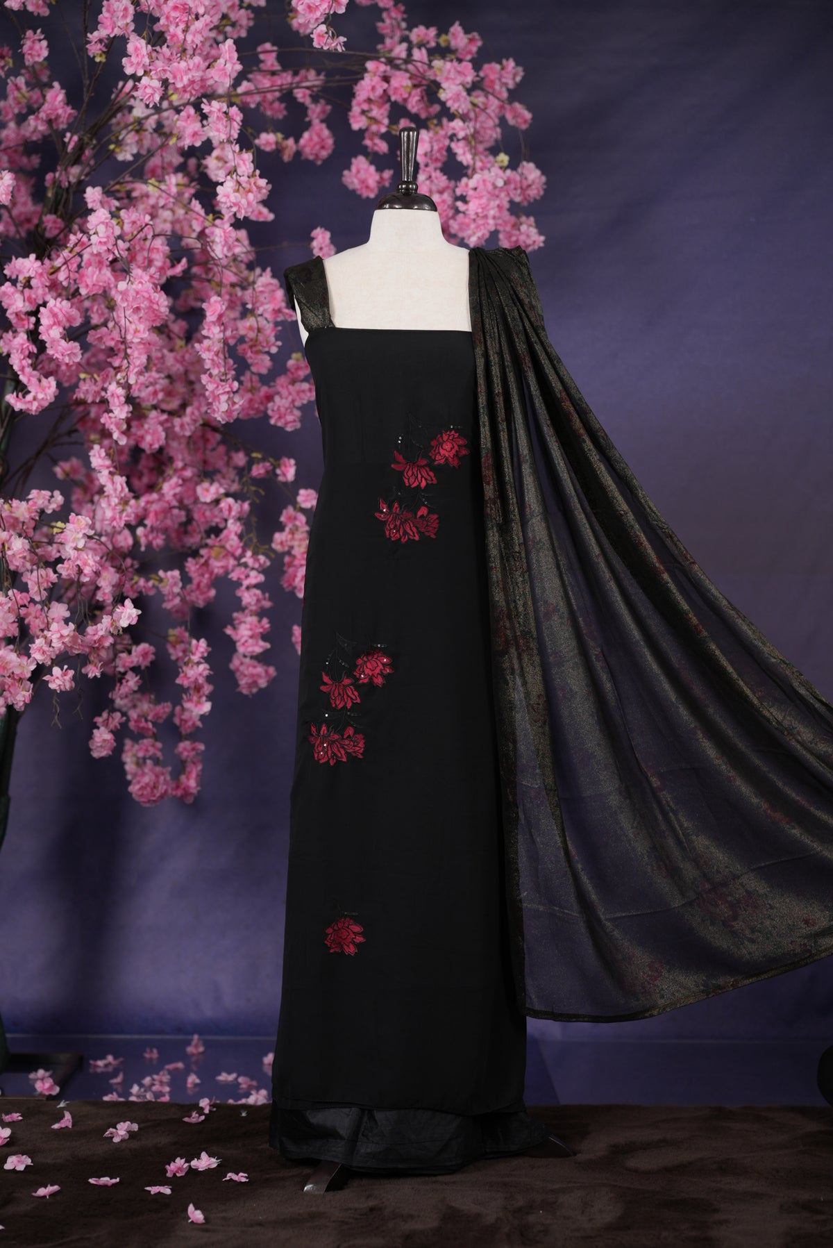 Black colour Georgette Salwar material featuring Floral thread Work with shimmer shade detailing, santoon Material bottom including lining, multi design print same material dupatta.