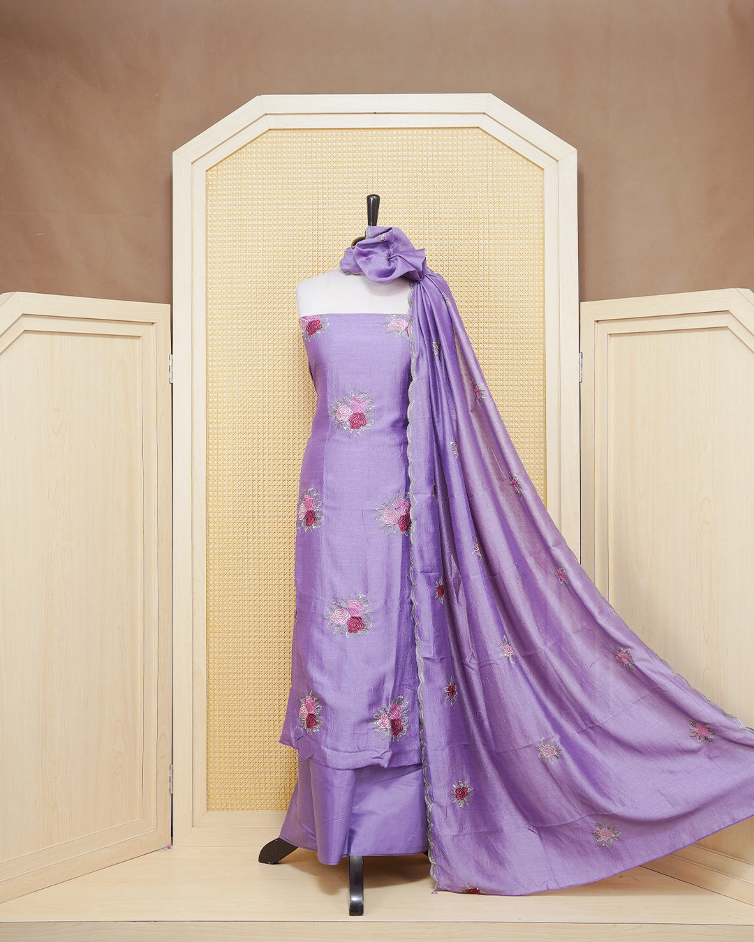 Lavender Colour Georgette Salwar Material Featuring Thread Work on body, Paired With Matching Bottom & Elegant Dupatta