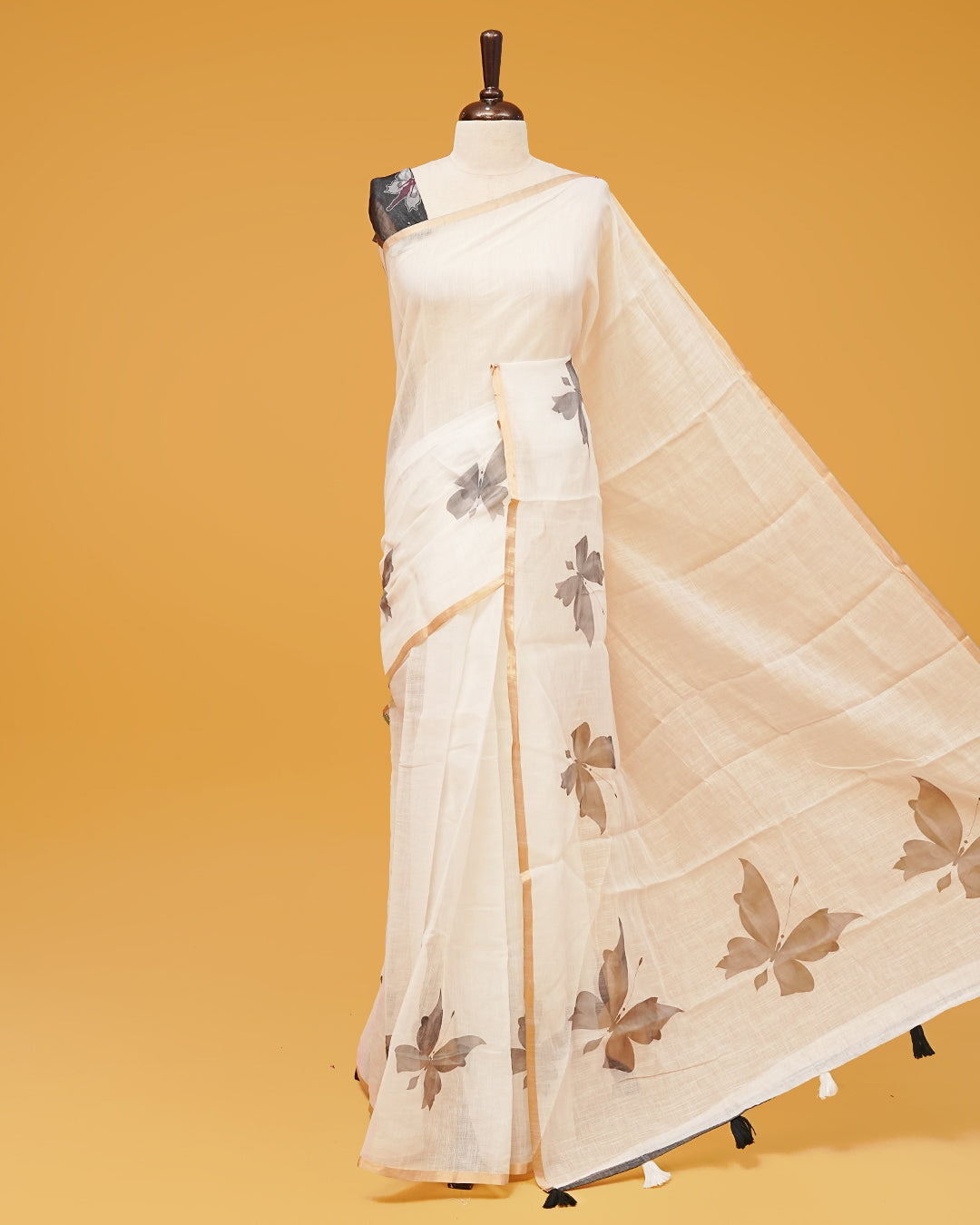 White Colour Semi Linen Saree
