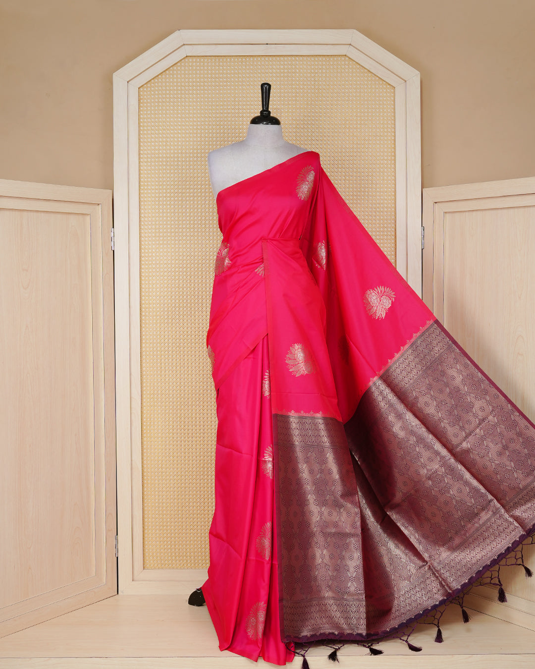 Rani pink colour soft silk saree