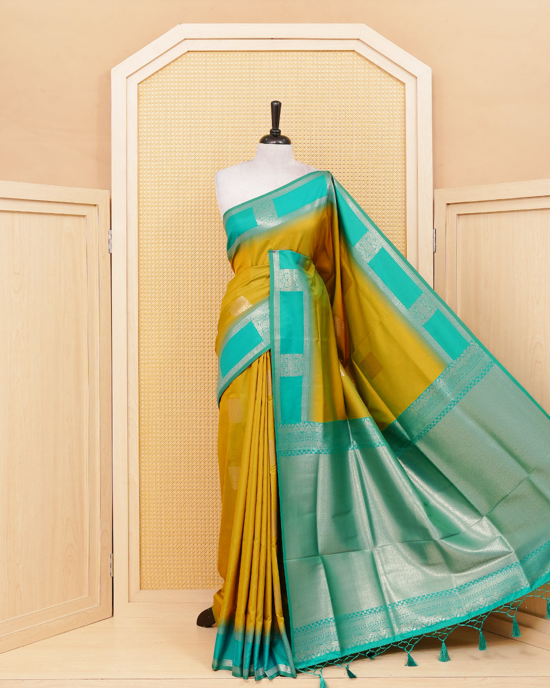 Olive & green double shade colour soft silk saree