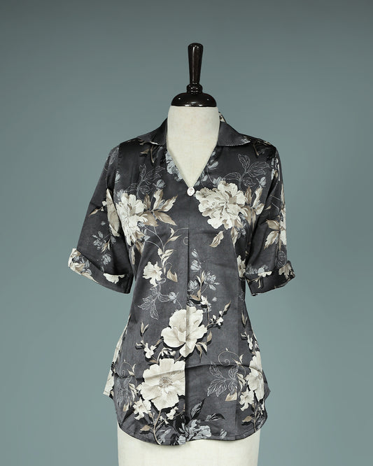 Grey colour Top with Kodi Print work on body, collar design, With sleeve.