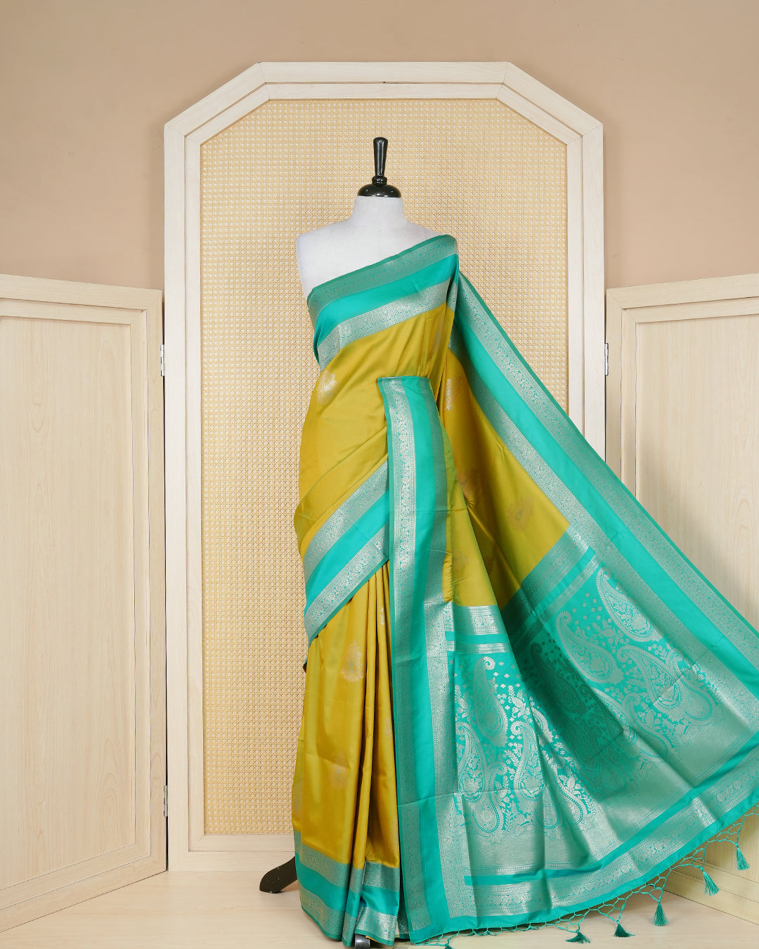 Olive & green double shade colour soft silk saree