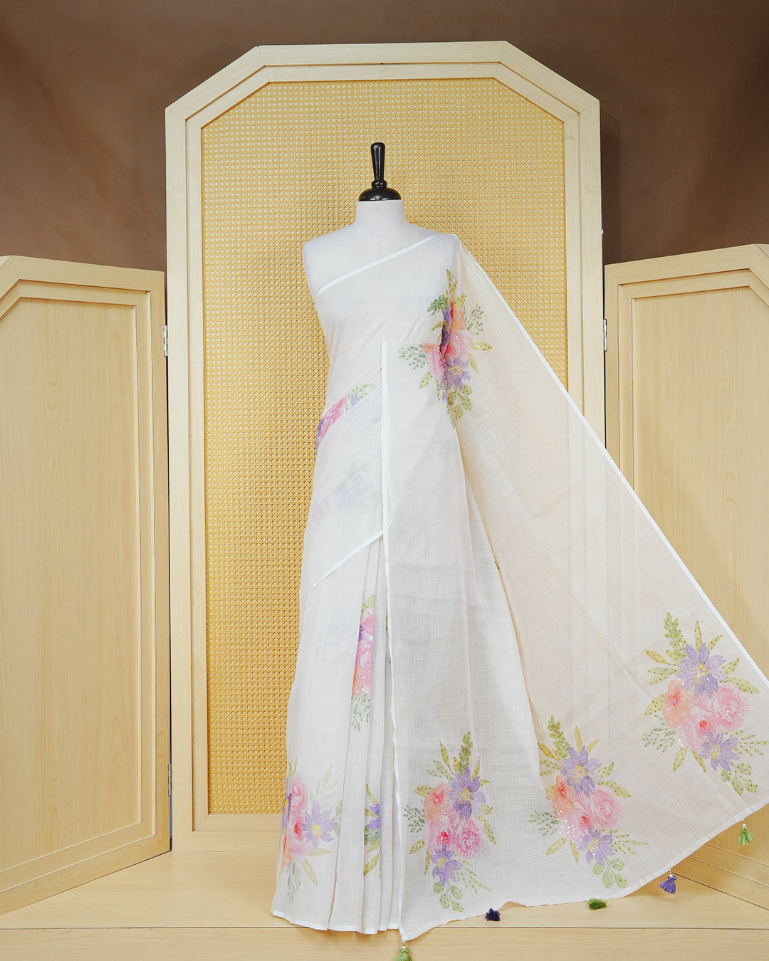 Light Pink colour linen tissue saree.