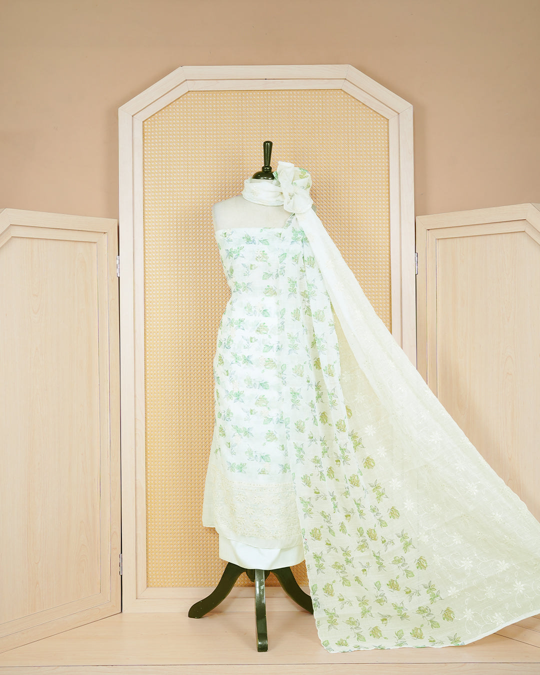 Off white Colour Net Kota Material Featuring Floral print & thread Pattern on Body, Paired with Matching Bottom & Elegant Dupatta