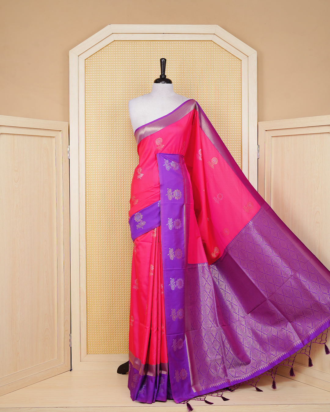 Rani pink colour soft silk saree