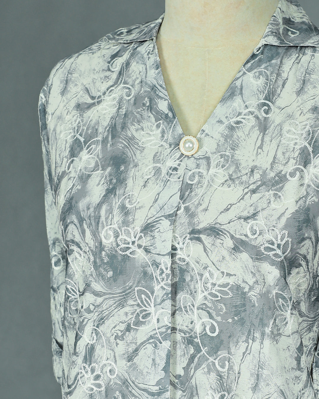 Grey colour Top with Thread work on body, collar design, With sleeve.