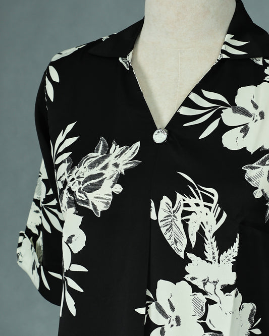 Black colour Top with Kodi Print work on body, collar design, With sleeve.