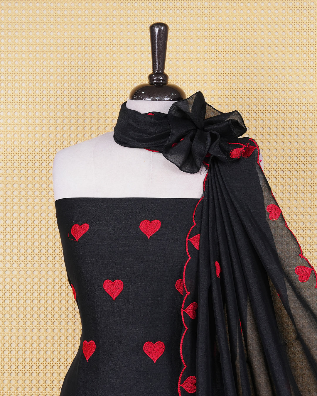 Black Colour Georgette Salwar Material Featuring Red Heart Shape Thread Work on body, Paired With Matching Bottom & Elegant Dupatta