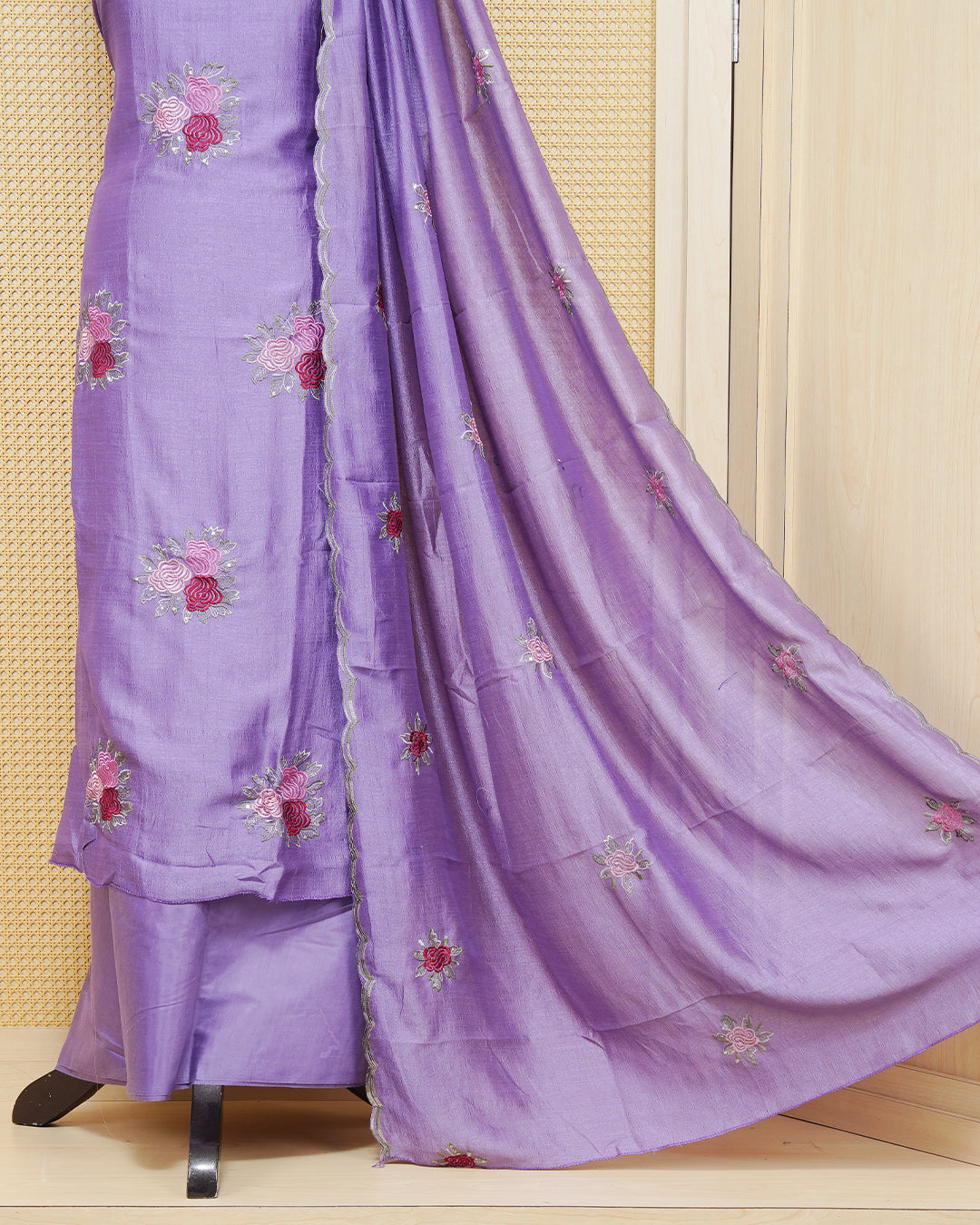 Lavender Colour Georgette Salwar Material Featuring Thread Work on body, Paired With Matching Bottom & Elegant Dupatta