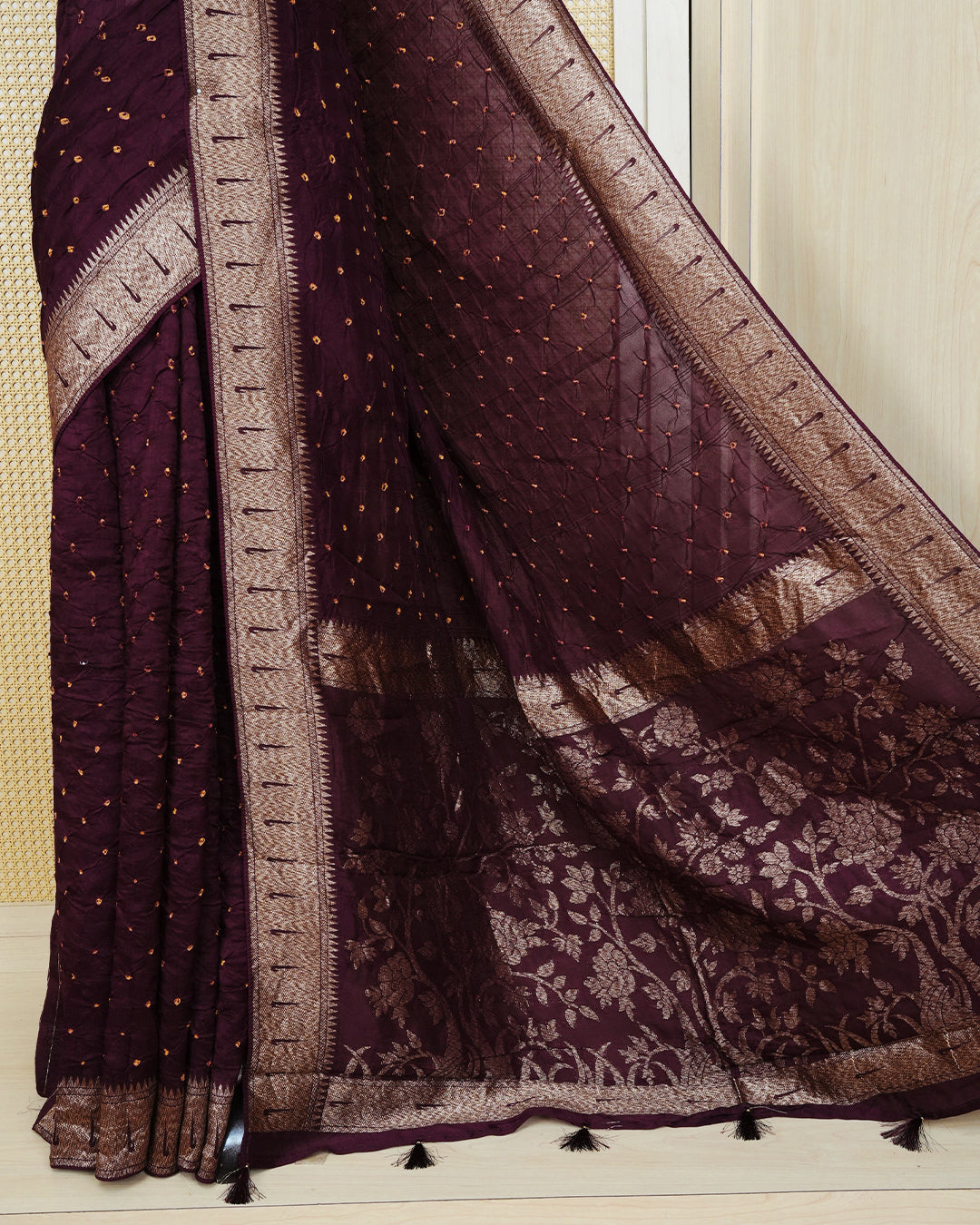 Burgundy Colour banaras bandhani saree