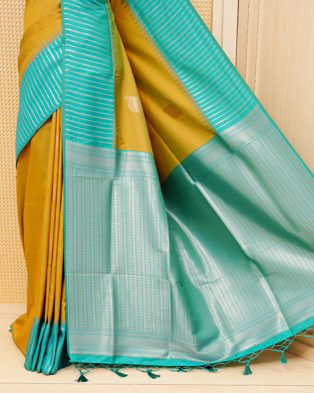 Olive & green double shade colour soft silk saree