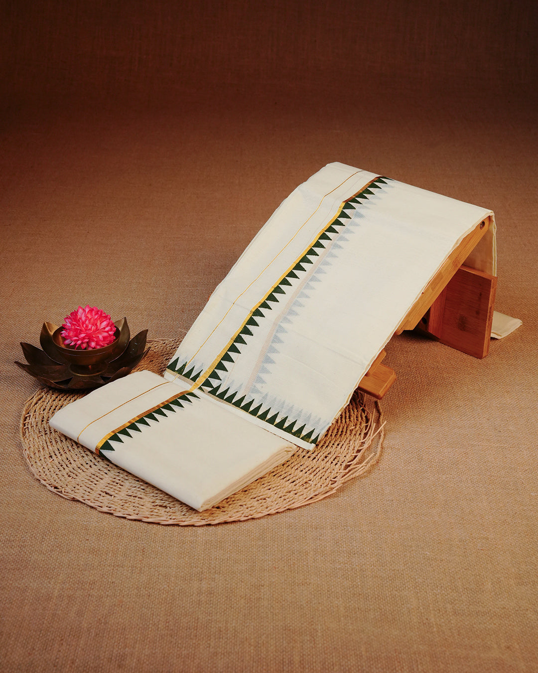 Cream colour cotton set mundu Featuring Plain body with Gold zari with Green temple print kara
