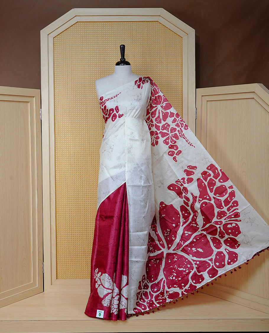 Red With white colour Semi khadi silk saree featuring floral Print on body, enhanced with contrast Printed pallu, Comes with matching blouse piece.