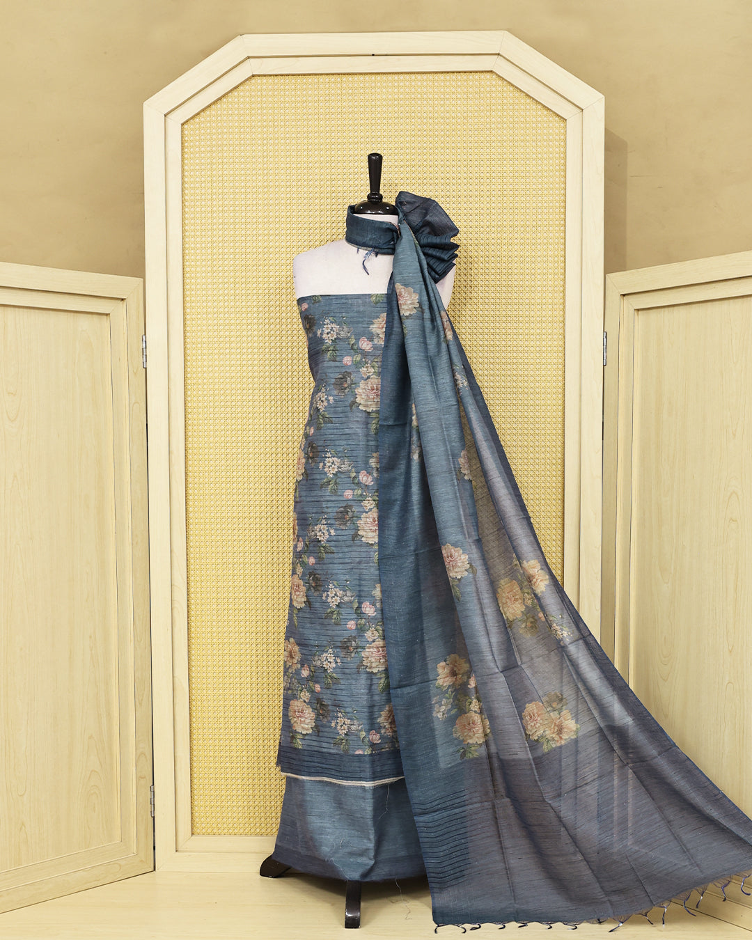 Greyish Blue colour Organza Salwar Material featuring elegant floral digital prints on the kurta, paired with a matching bottom and a self coloured floral printed dupatta.